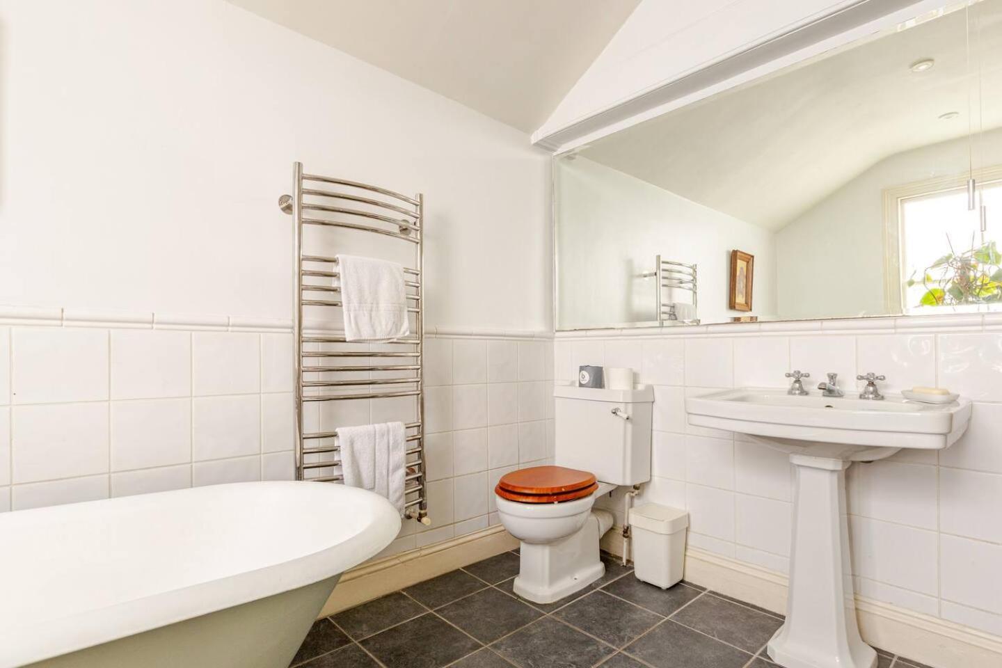 Beautiful Victorian Townhouse - 5 Bedrooms Сasa de vacaciones