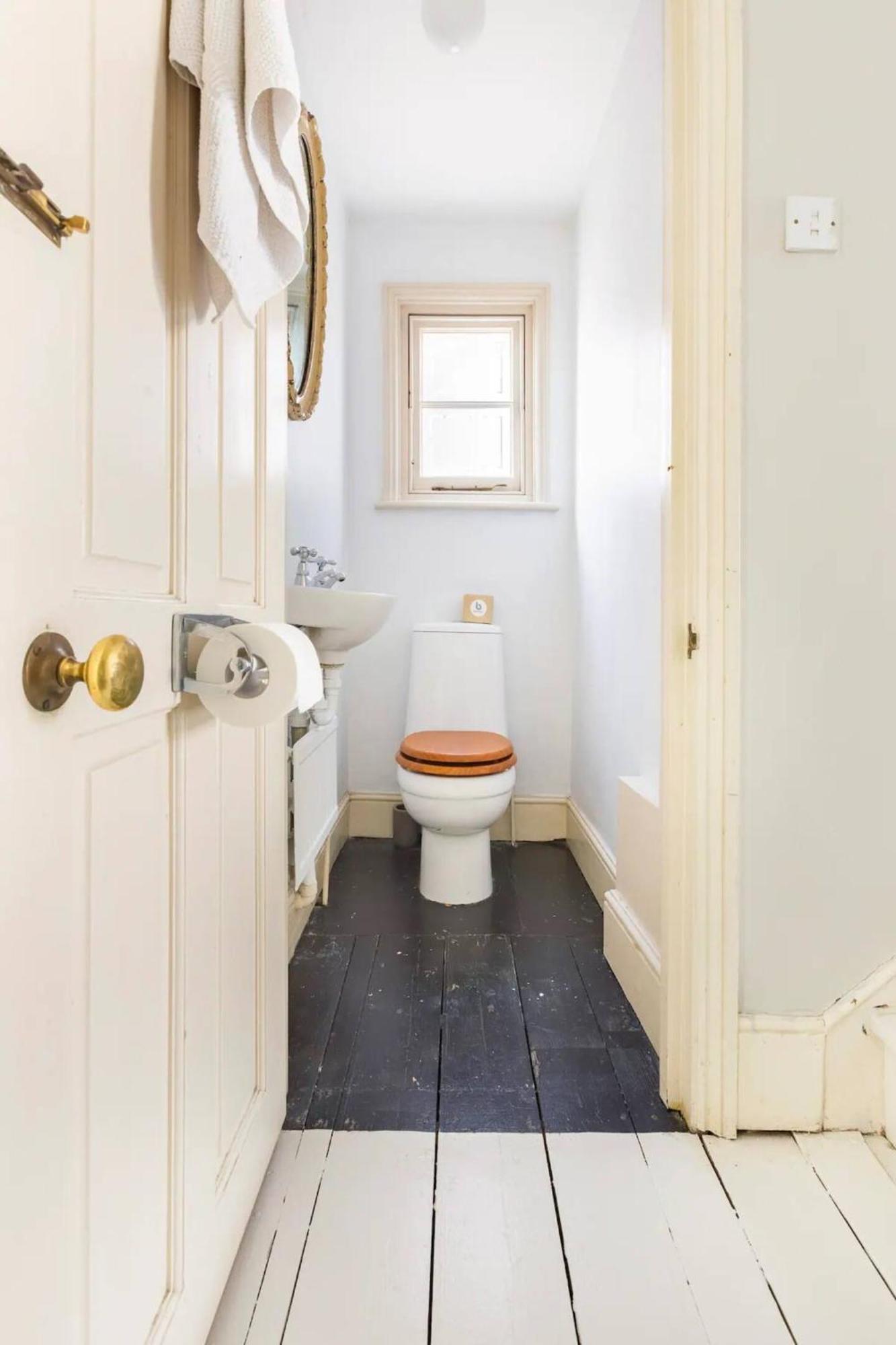Beautiful Victorian Townhouse - 5 Bedrooms Сasa de vacaciones Londres